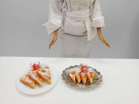 French Toast With Strawberries For Dolls