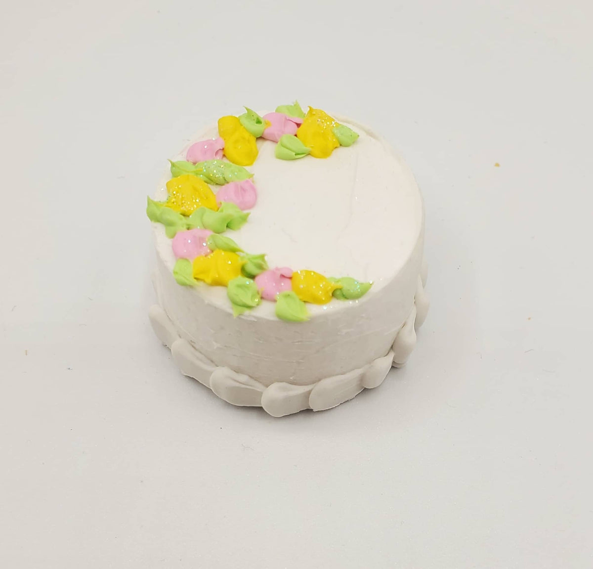 Flowered Spray Bakery Cake for 1:6th Scale Dolls