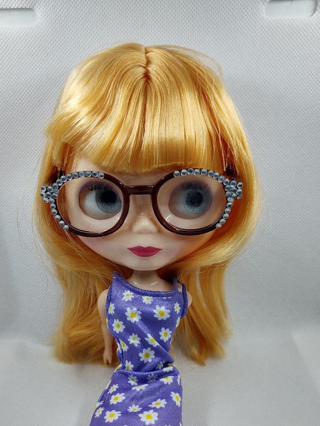 Blythe Doll Eyeglasses showing doll wearing them