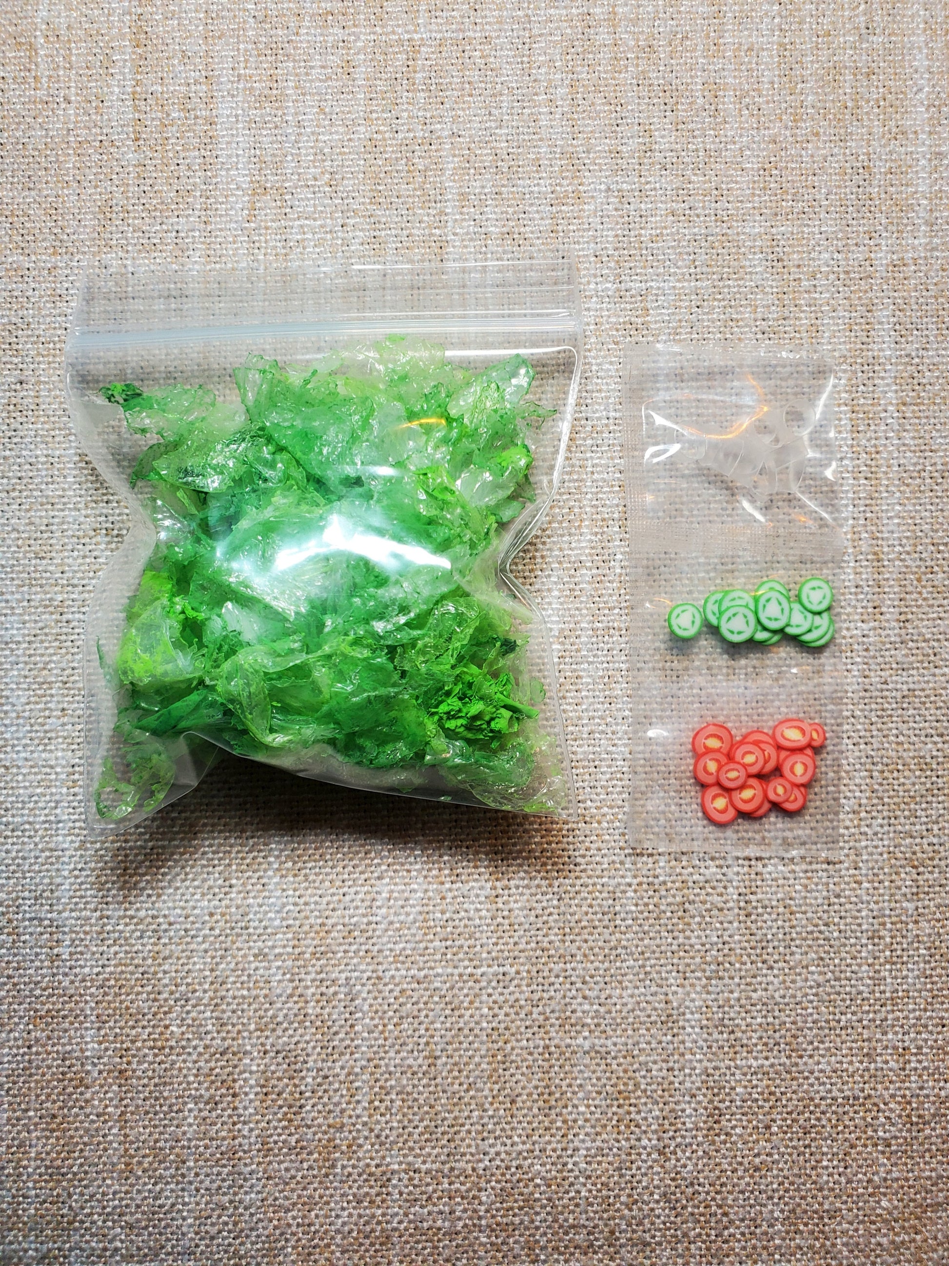 salad kit with sliced veggies