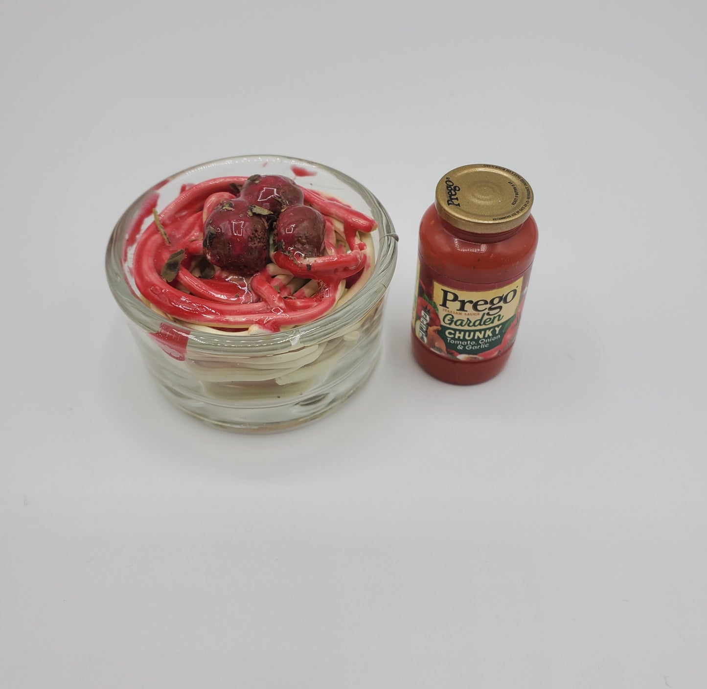 Spaghetti with pregro jar