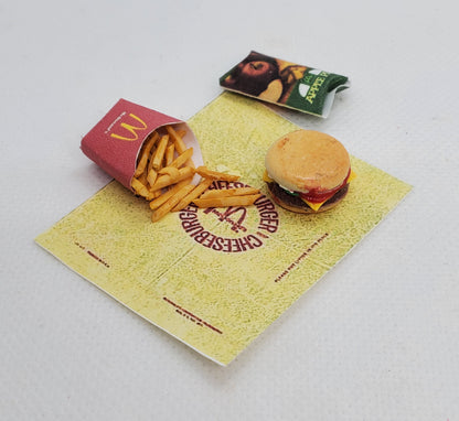 McMini Cheeseburger with French Fries and Apple Pie 1:6th Scale