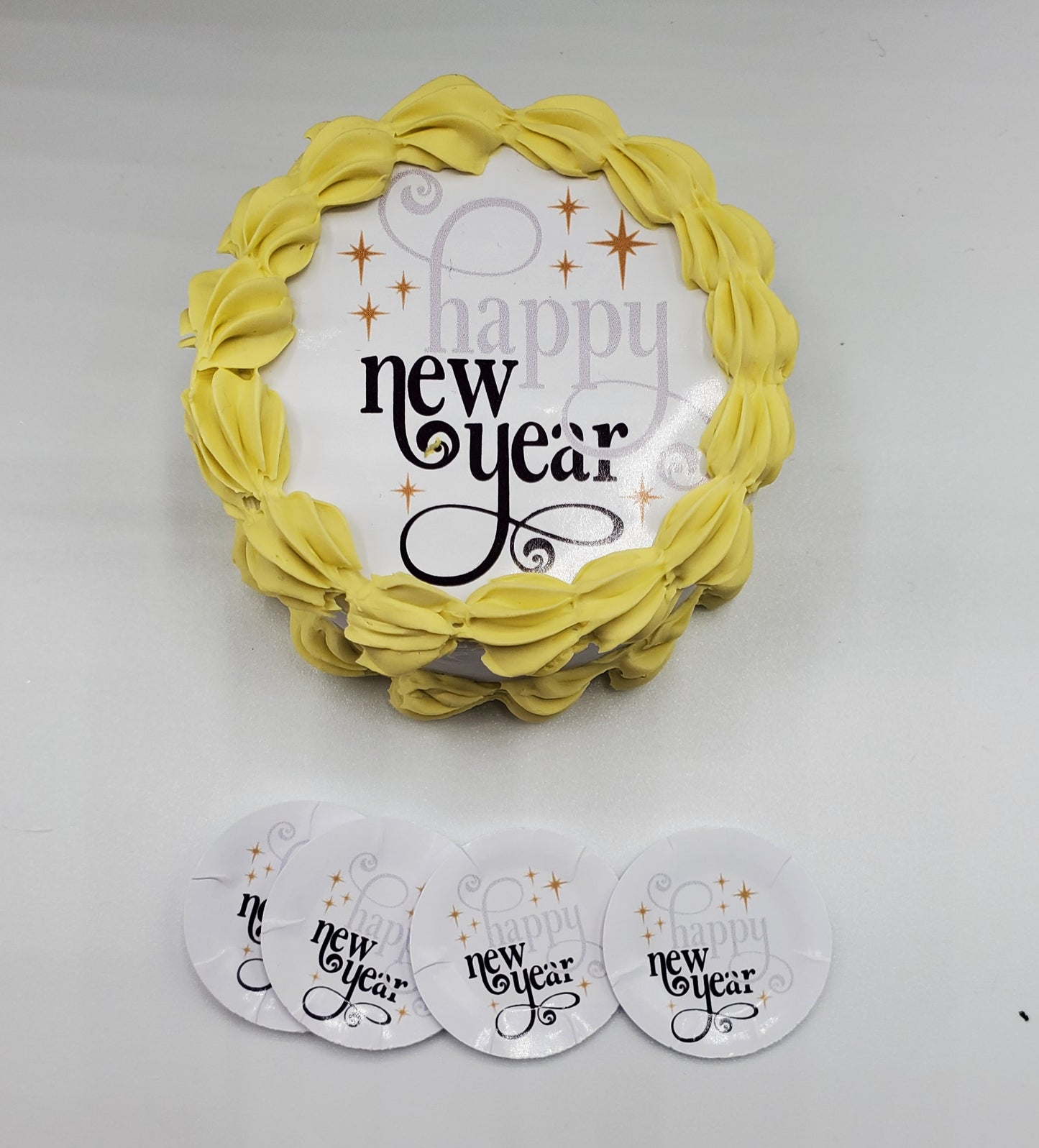 1:4th Scale New Year's cake