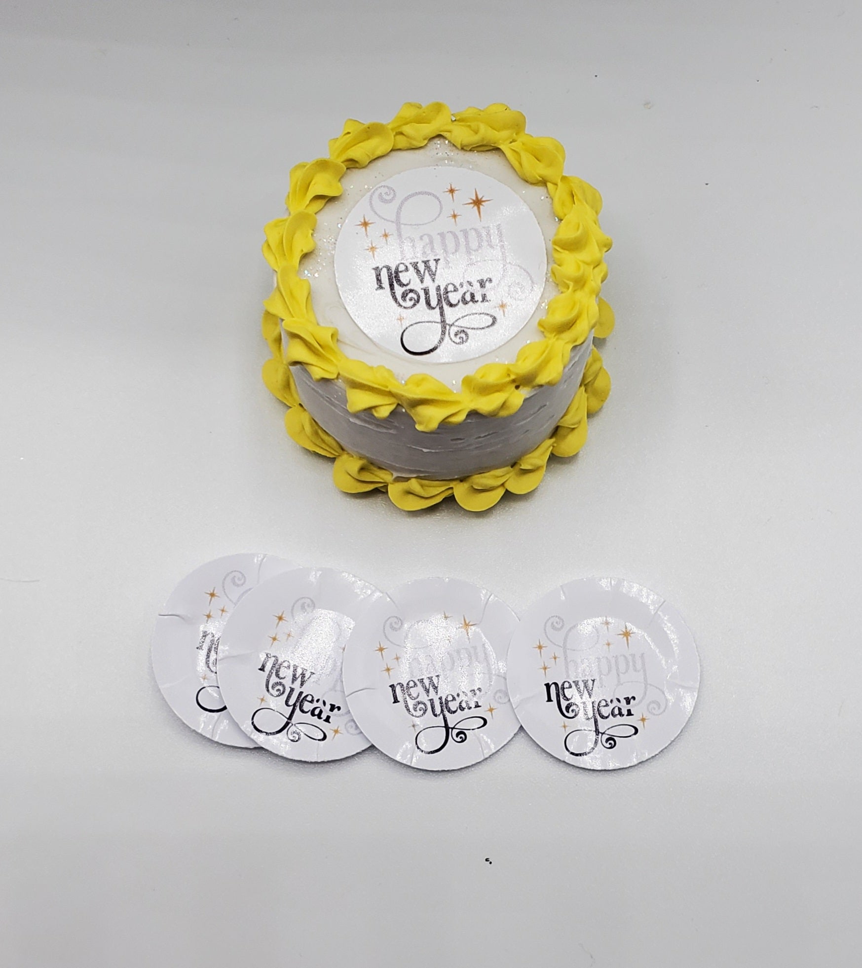 1:6th scale New Years cake