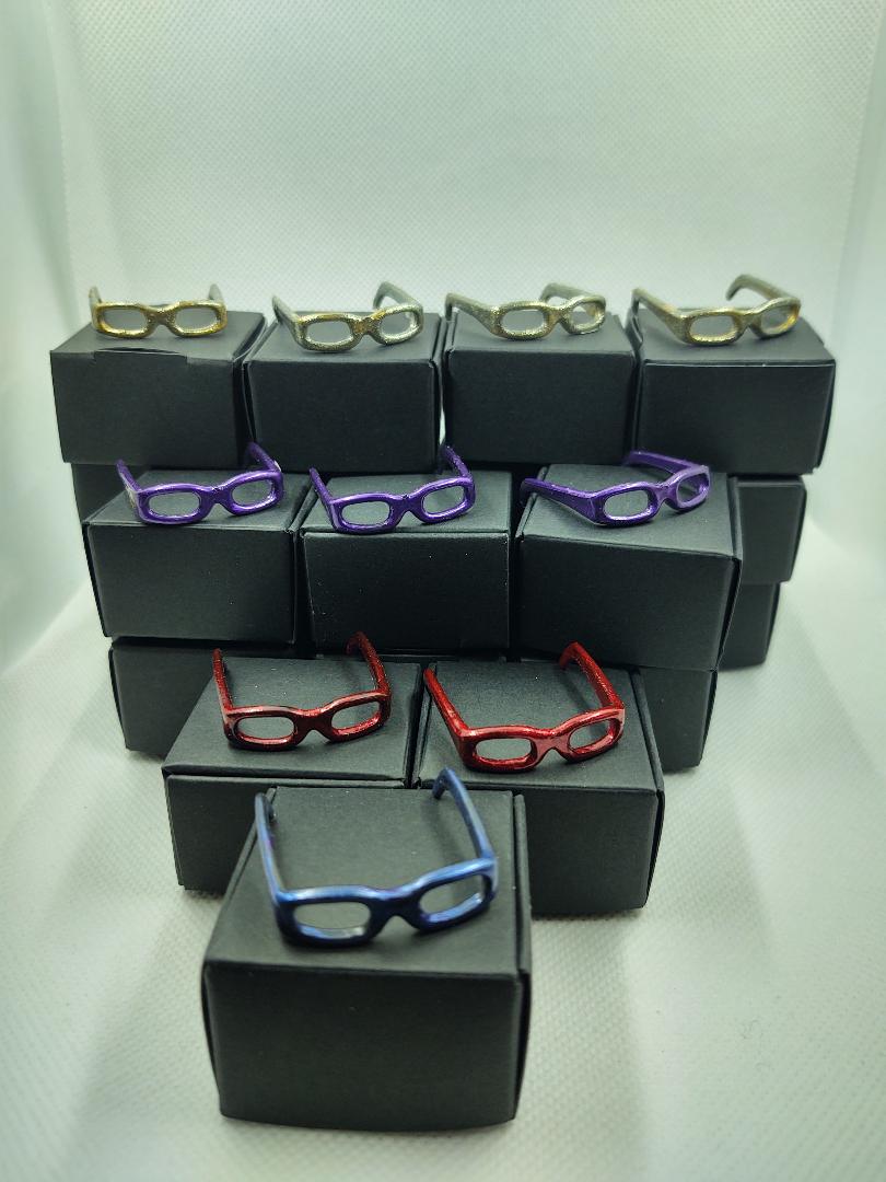 Set 3 Barbie eyeglasses with black boxes