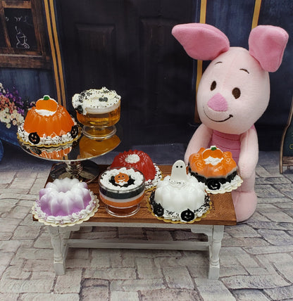 Pigglet with Halloween Desserts