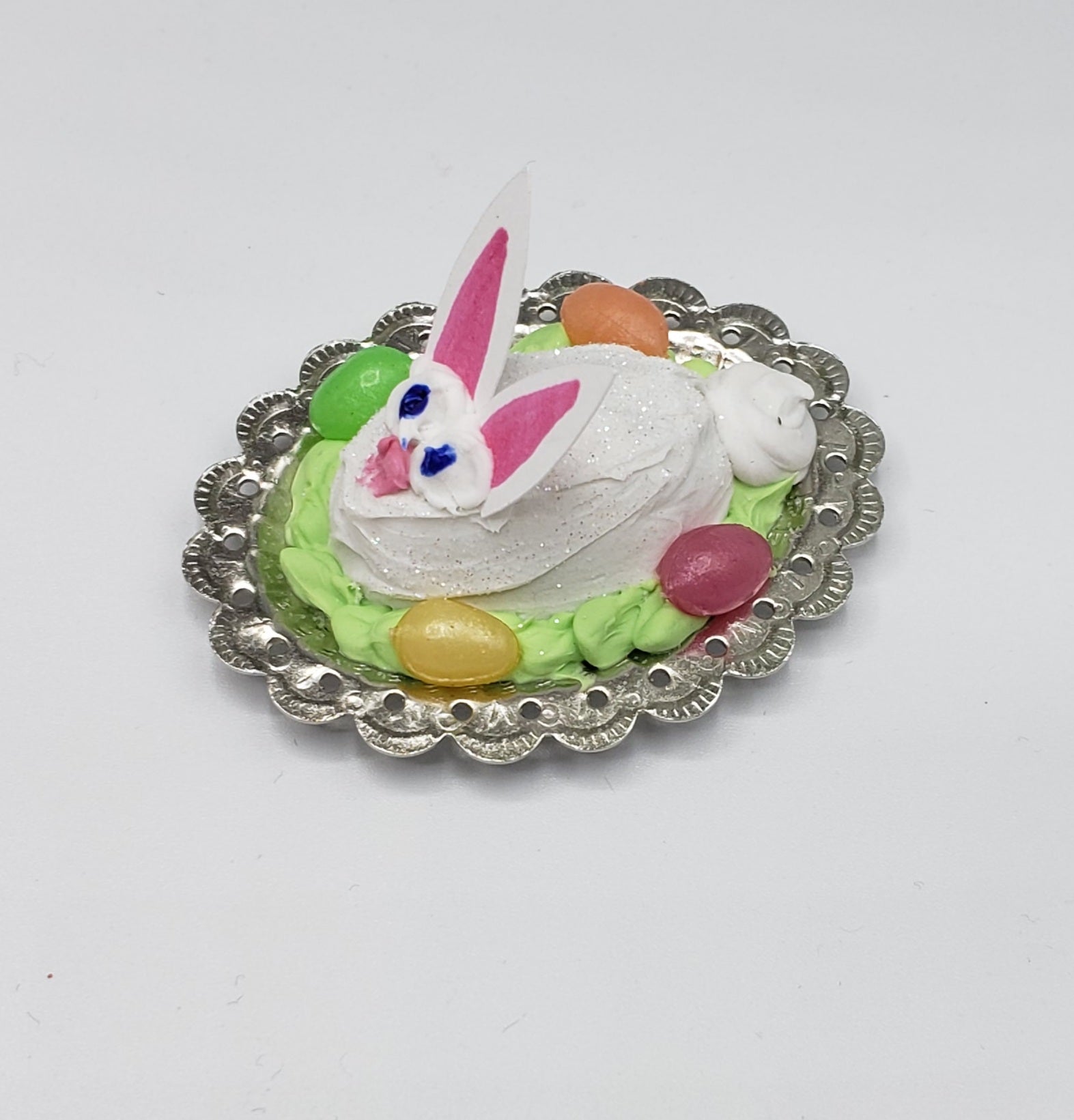 Small bunny cake for dolls