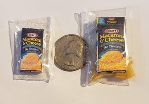 Caja de macarrones con queso - Escala de un sexto